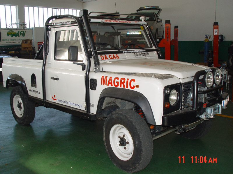 Land Rover Defender 110
