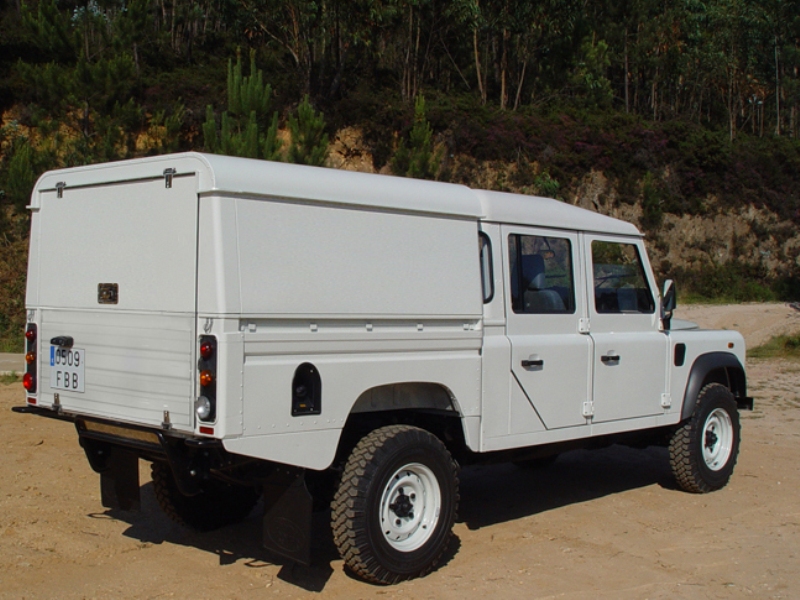 Land Rover Defender 130